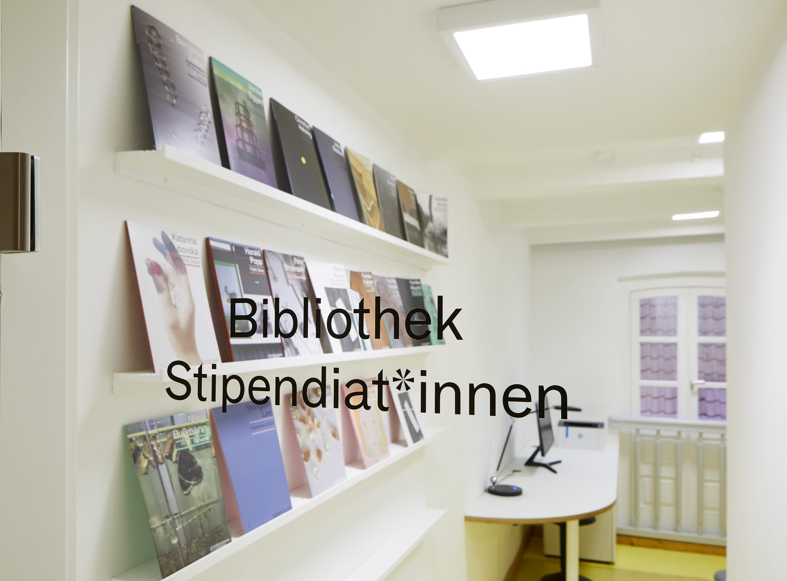 Bibliothek-1-Künstlerhaus-Lauenburg-Foto-Marcel-Stammen